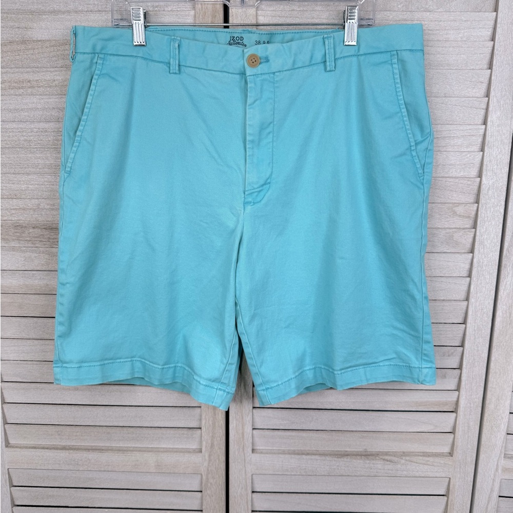 IZOD Men's Saltwater 9.5" Stretch Flat Front Chino Shorts Teal-38 - Picture 1 of 2